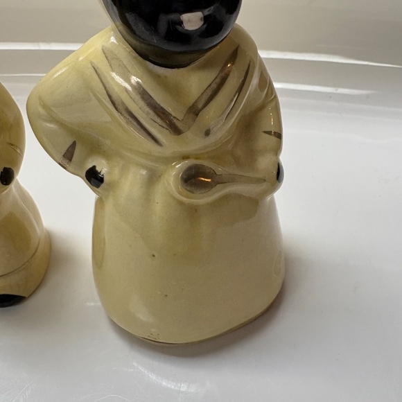 Vintage 1940s Black Americana Mammy and Pappy Chef Salt & Pepper Set - Picture 5 of 10